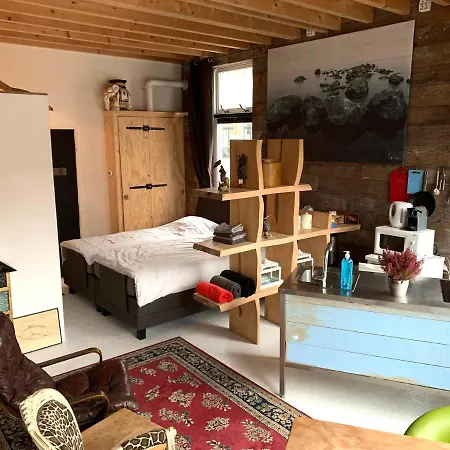 Gerenoveerde Winkel Apartamento *